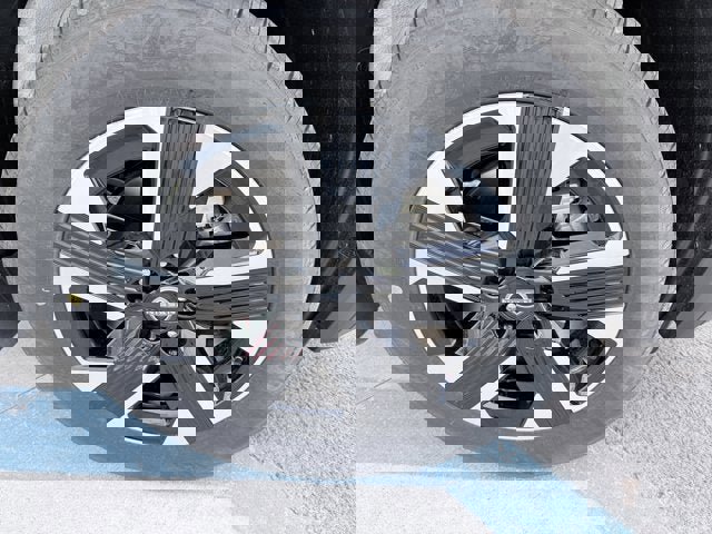 New 2026 Nissan Kicks SV image 24