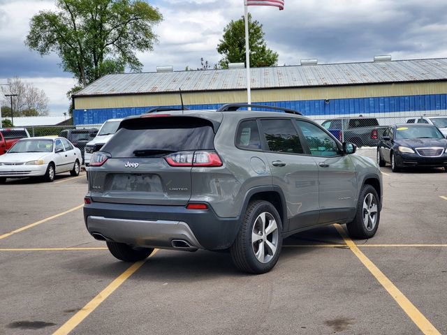 Certified 2022 Jeep Cherokee Limited AWD/4WD image 2