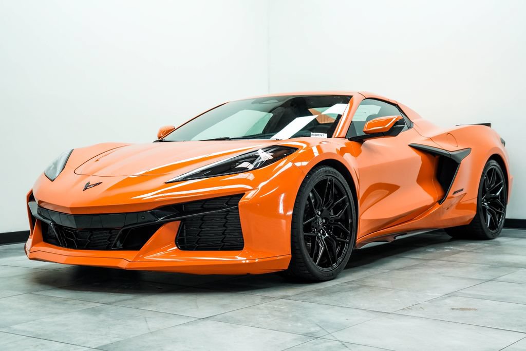 Used 2024 Chevrolet Corvette Z06 RWD image 9