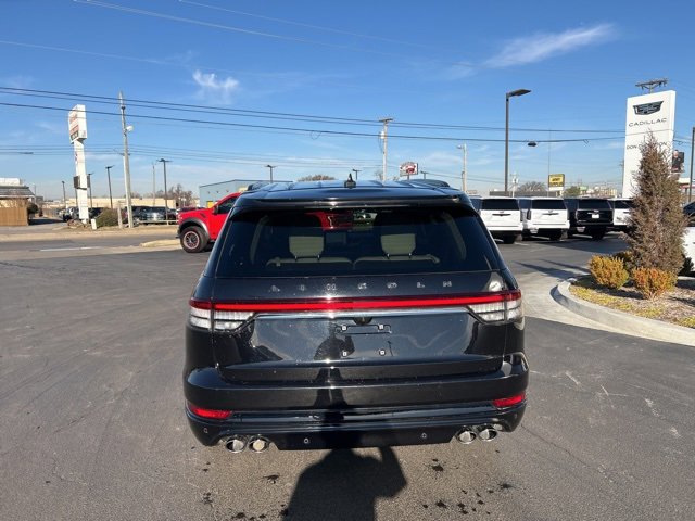 Used 2023 Lincoln Aviator Black Label w/ Jet Package image 7