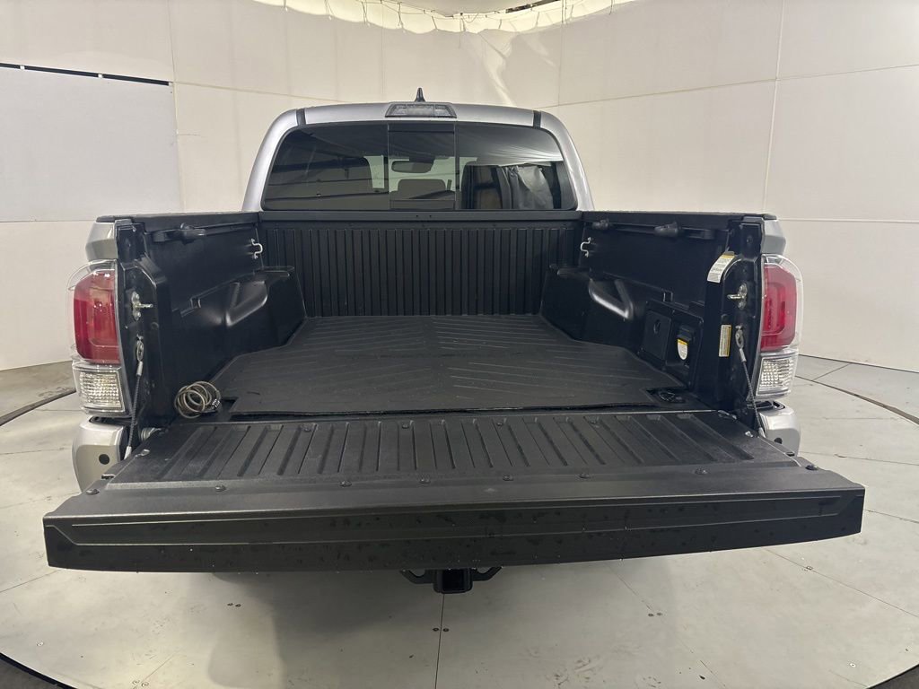 Used 2020 Toyota Tacoma TRD Sport w/ TRD Premium Sport Package image 13