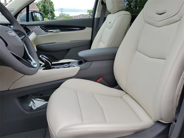New 2025 Cadillac XT6 Premium Luxury w/ Technology Package image 24