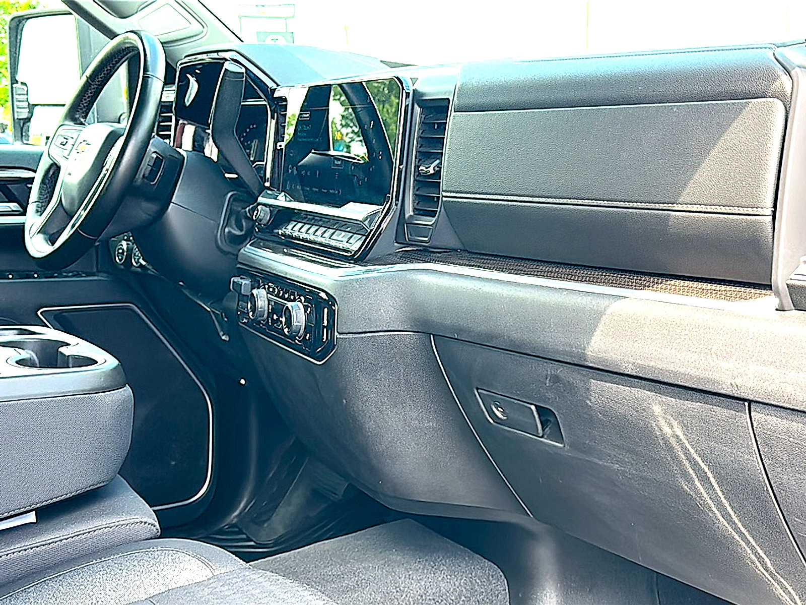 Used 2025 Chevrolet Silverado 2500 LT w/ Convenience Package AWD/4WD image 22