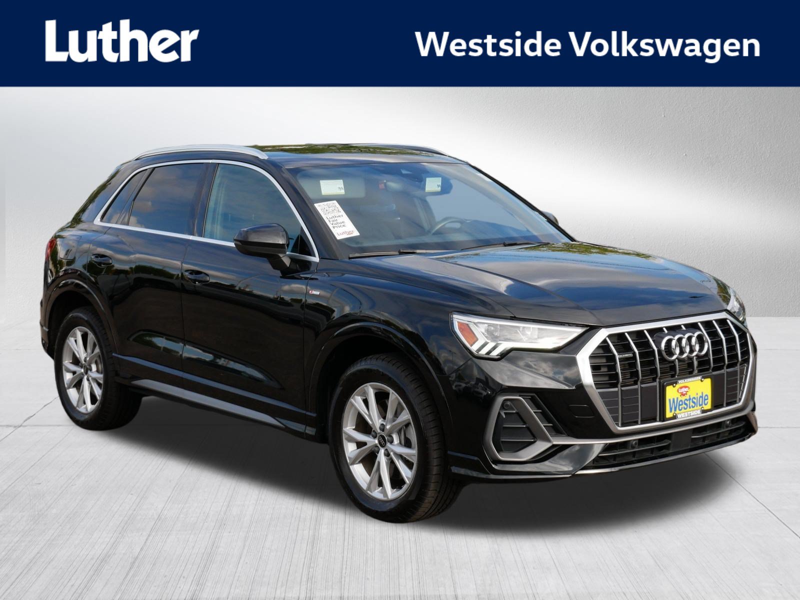 Used 2023 Audi Q3 2.0T Premium Plus w/ Premium Plus Package AWD/4WD image 1
