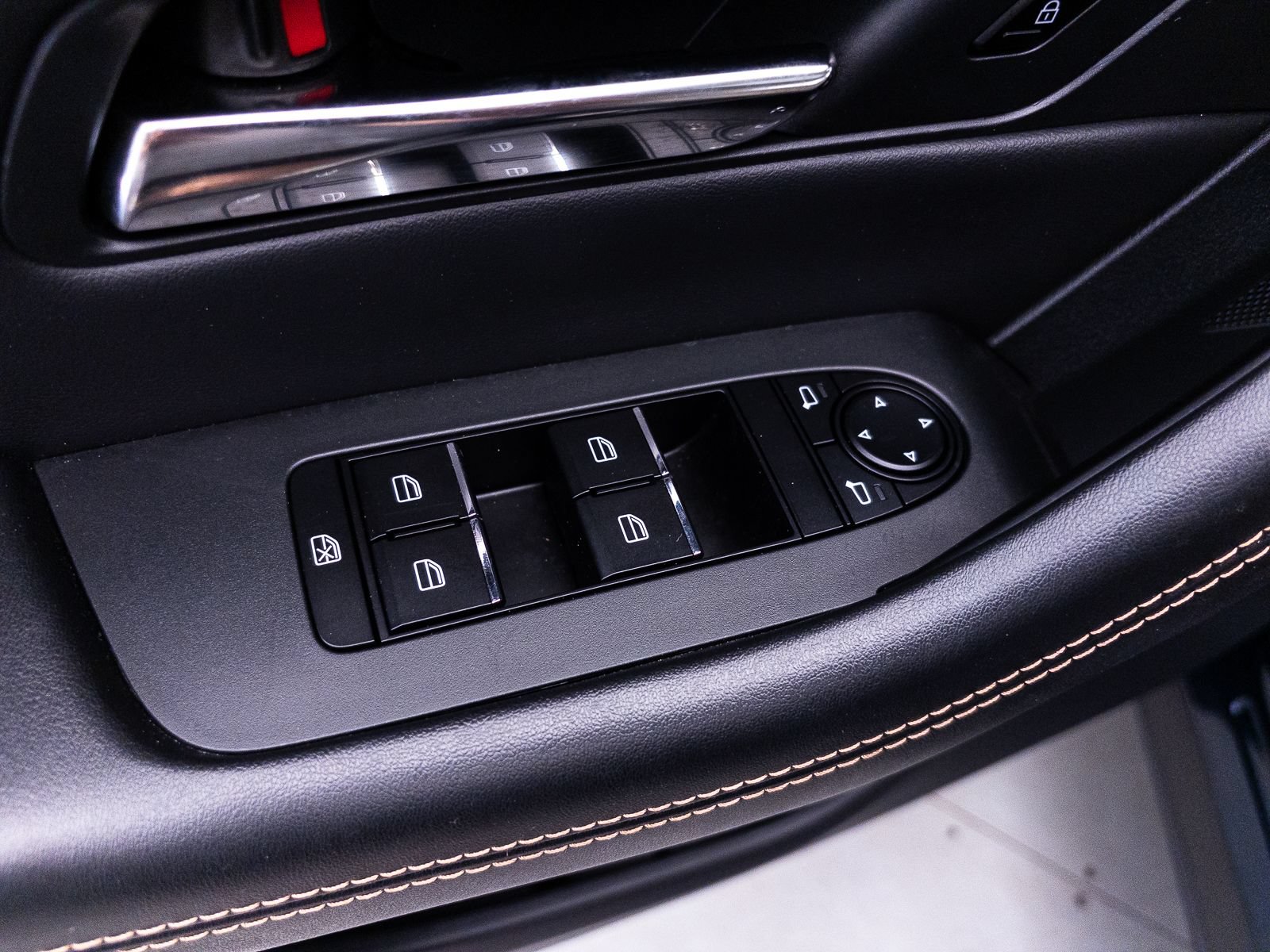 Used 2025 MAZDA CX-90 Plug-In Hybrid w/ Preferred AWD/4WD image 19