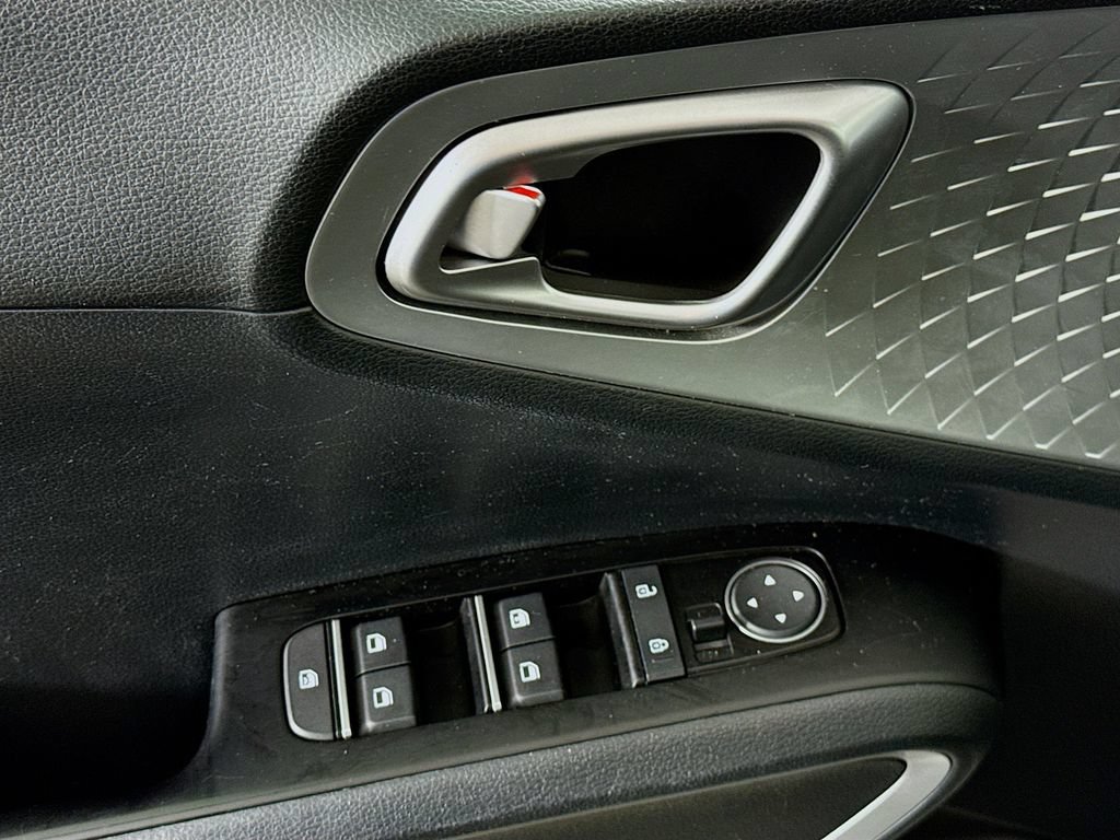 Used 2021 Kia Soul LX FWD image 22