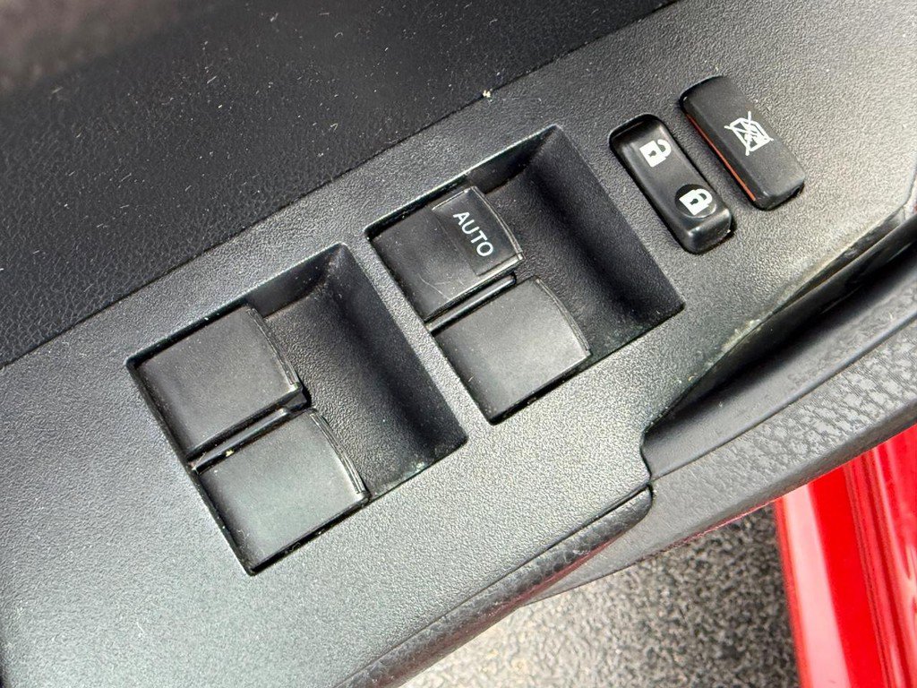 Used 2018 Toyota Corolla XSE image 16