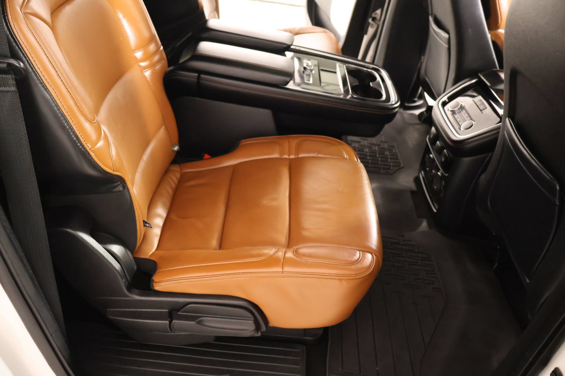 Used 2019 Lincoln Navigator L Reserve AWD/4WD image 16