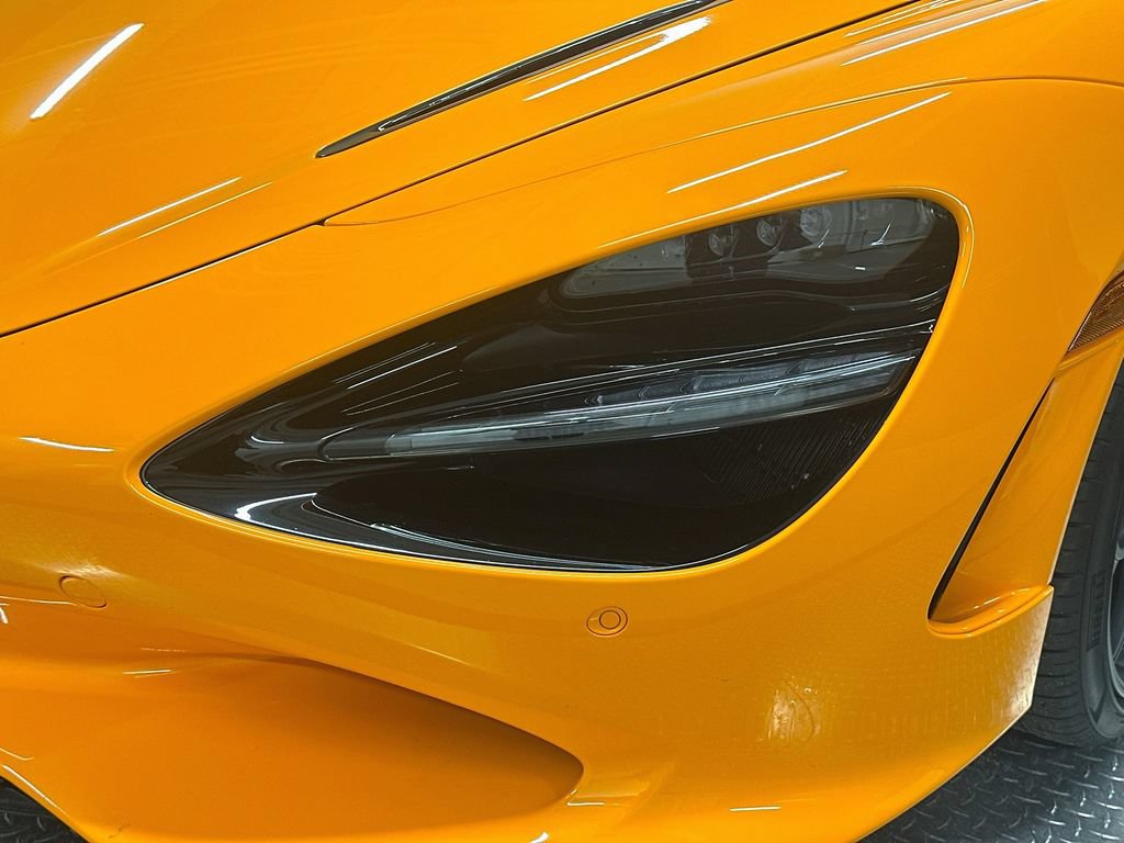 Used 2025 McLaren 750S Spider RWD image 27