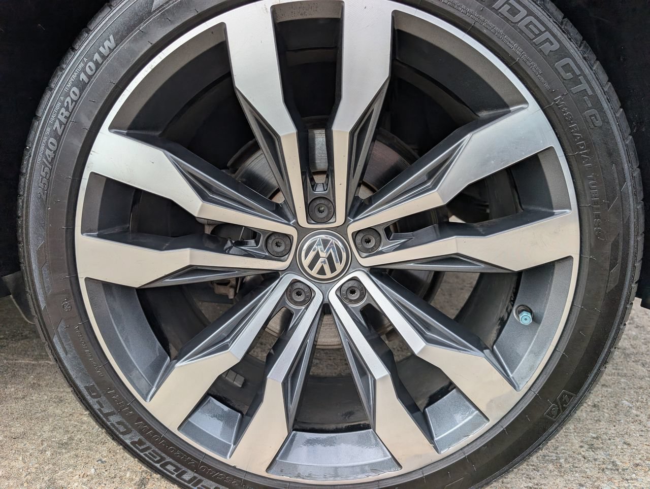 Used 2021 Volkswagen Tiguan SEL Premium R-Line w/ 3rd Row Seat Package AWD/4WD image 7
