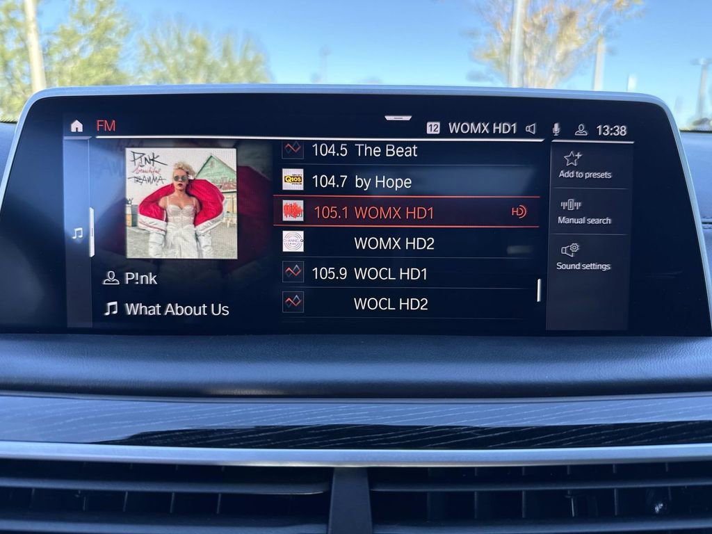 Used 2022 BMW 750i xDrive w/ Executive Package image 30