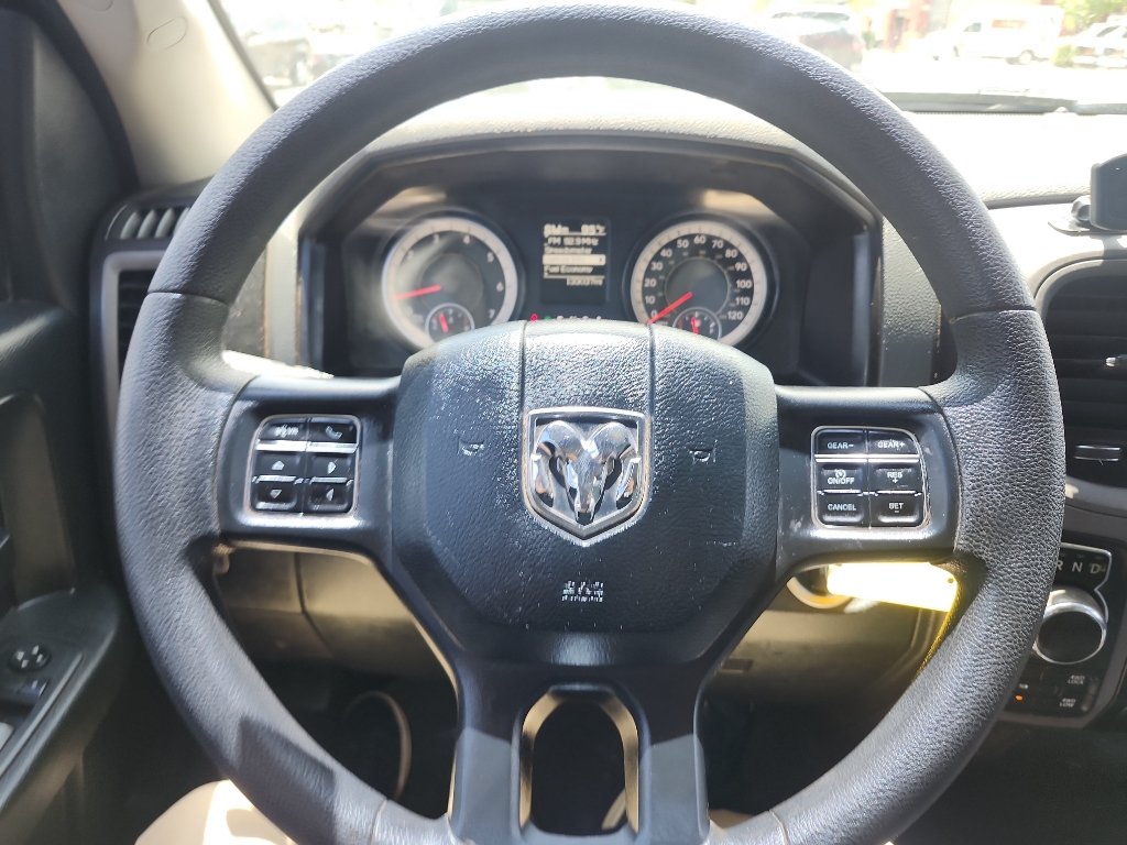 Used 2018 RAM 1500 Express AWD/4WD image 21