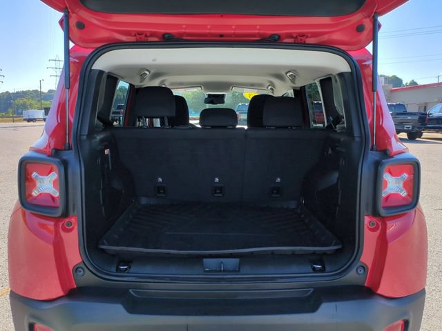 Used 2023 Jeep Renegade Trailhawk AWD/4WD image 30