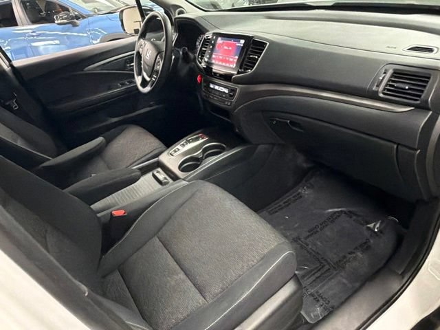 Used 2023 Honda Ridgeline Sport image 10