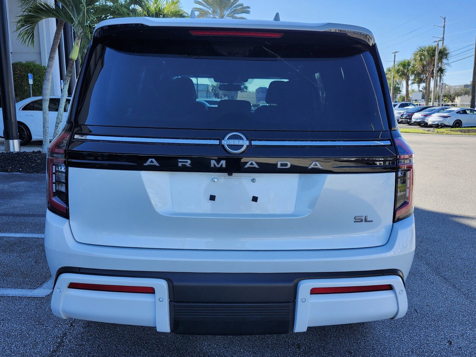 Used 2025 Nissan Armada SL w/ Captain's Chari Seat Package image 6