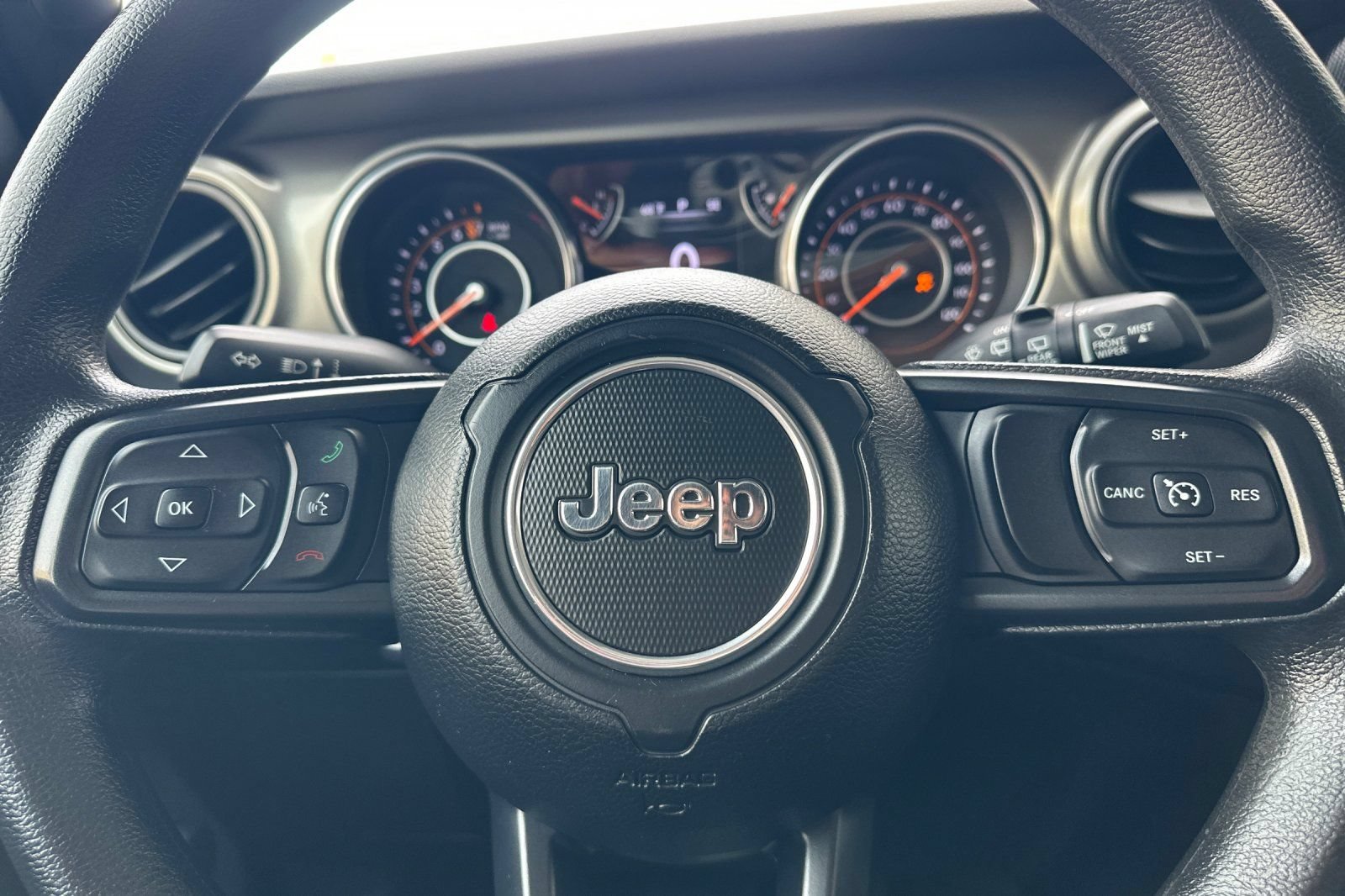 Used 2018 Jeep Wrangler Unlimited Sport AWD/4WD image 23