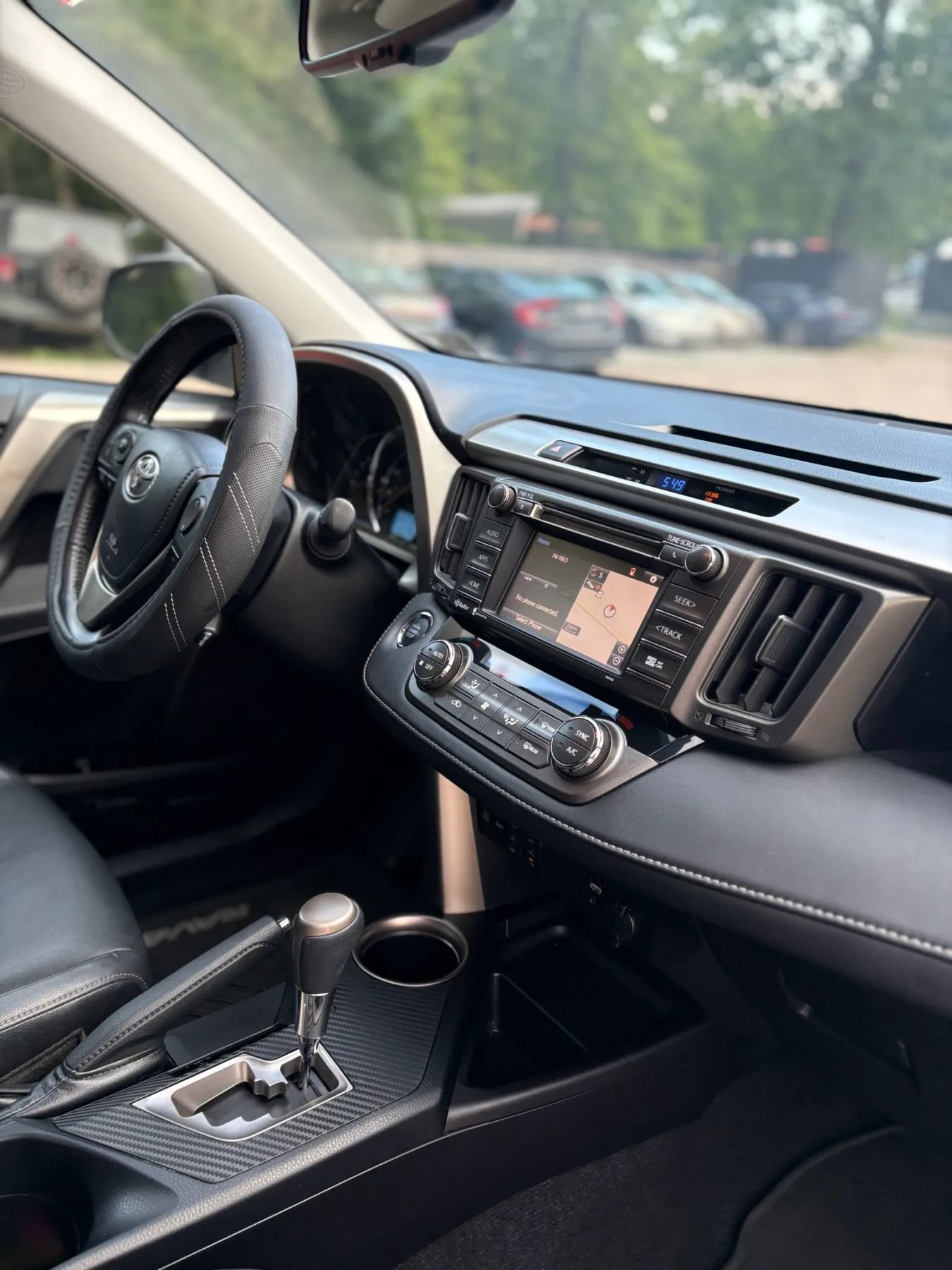 Used 2015 Toyota RAV4 Limited w/ Outdoor Package FWD image 30