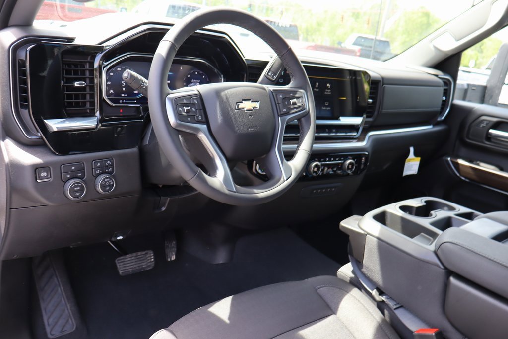New 2025 Chevrolet Silverado 3500 LT w/ Convenience Package image 9