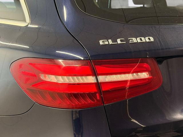 Used 2017 Mercedes-Benz GLC 300 4MATIC image 10