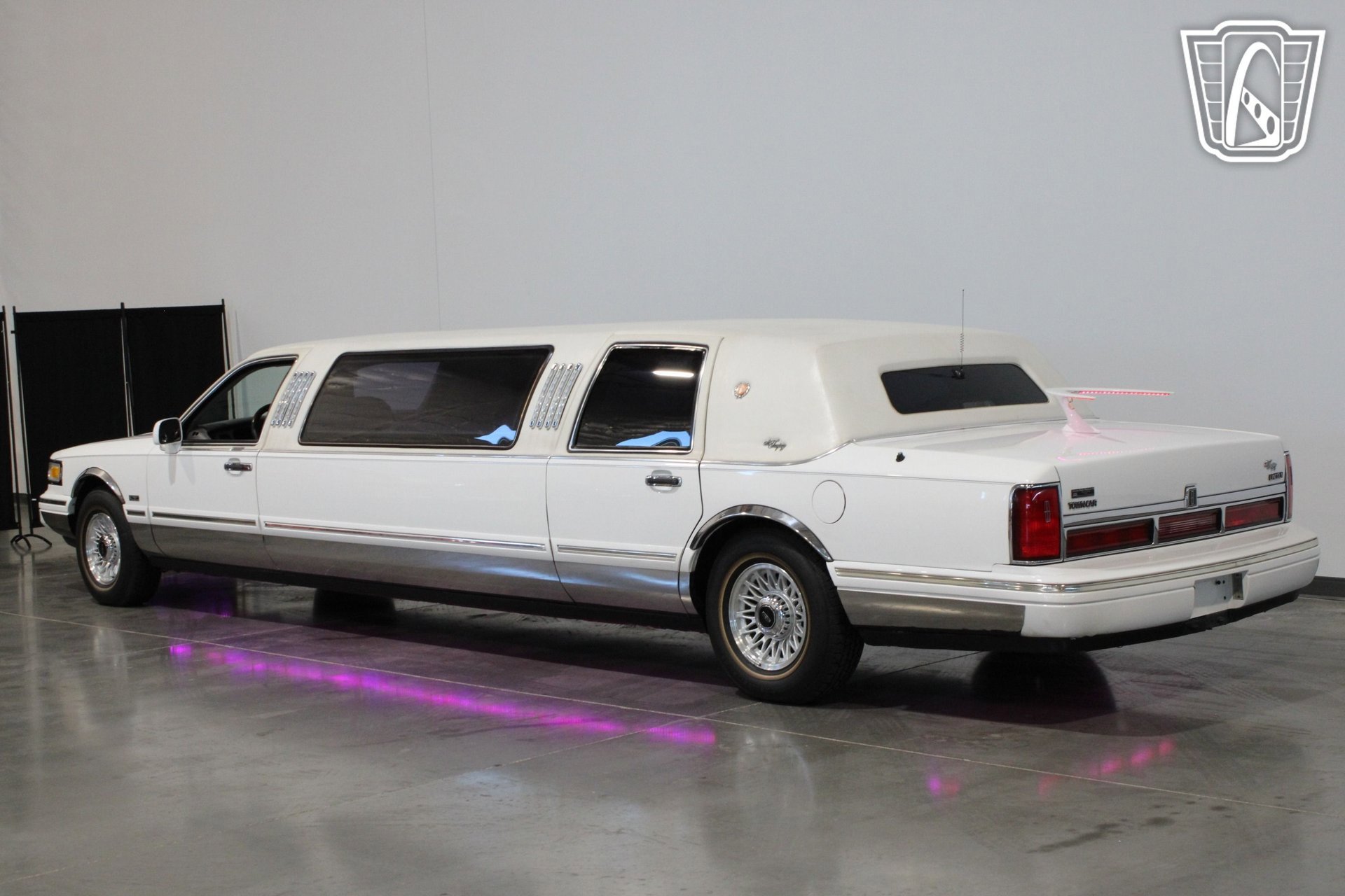 Used 1996 Lincoln Town Car Executive image 30