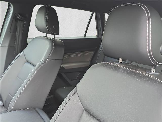 Certified 2023 Volkswagen Atlas Cross Sport SE FWD image 17