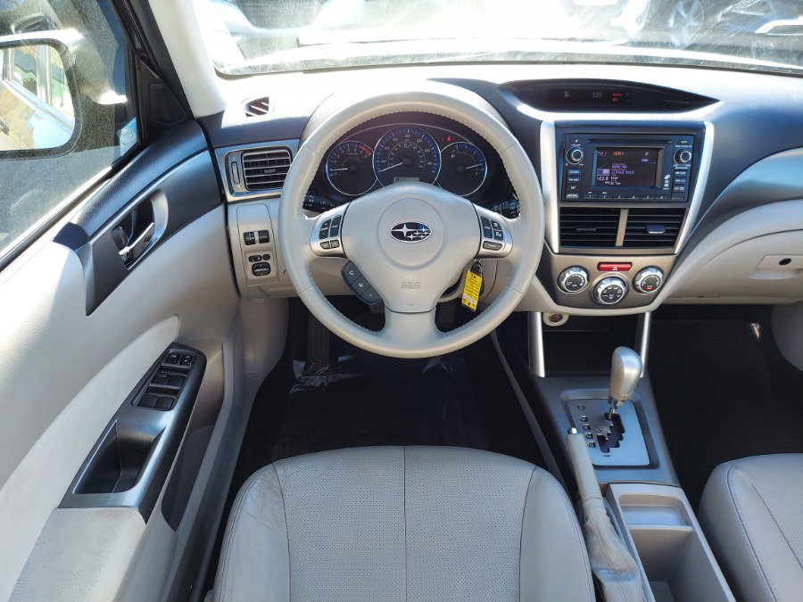 Used 2013 Subaru Forester 2.5X Limited AWD/4WD image 10
