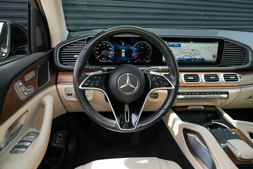 Used 2024 Mercedes-Benz GLE 450 4MATIC image 28