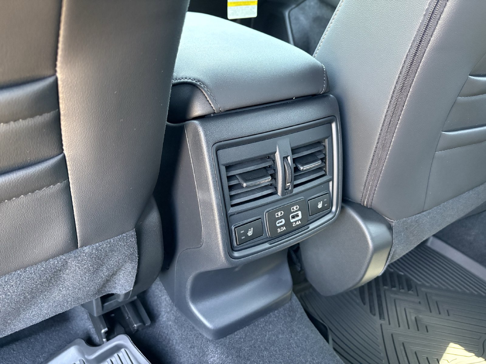 New 2026 Subaru Outback Limited w/ Premium/Limited Plus Package AWD/4WD image 31