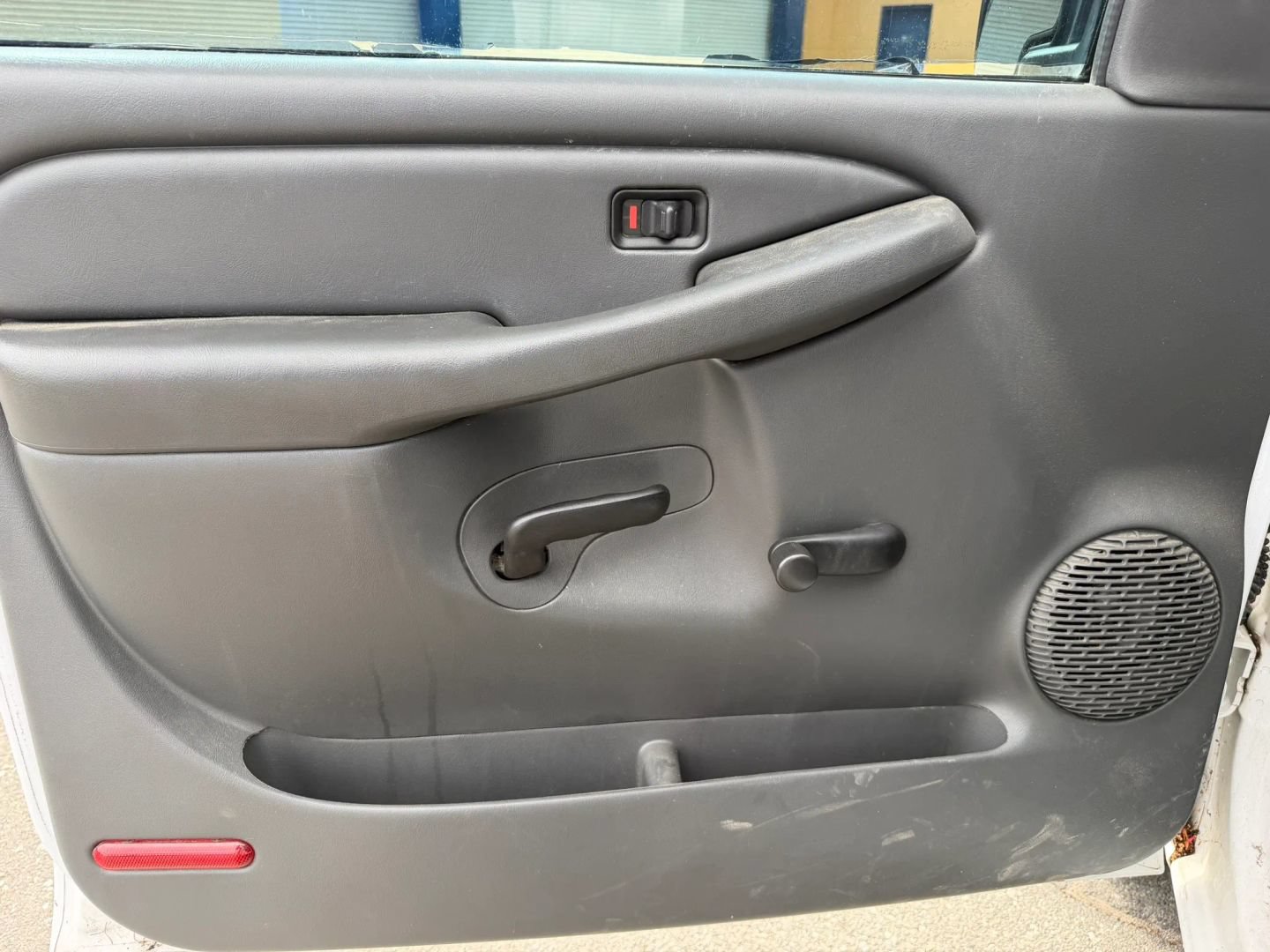 Used 2006 Chevrolet Silverado 1500 W/T RWD image 9