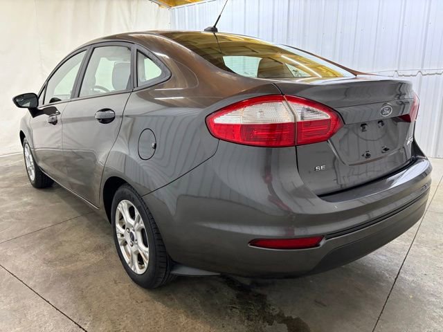 Used 2015 Ford Fiesta SE w/ Comfort Package FWD image 8
