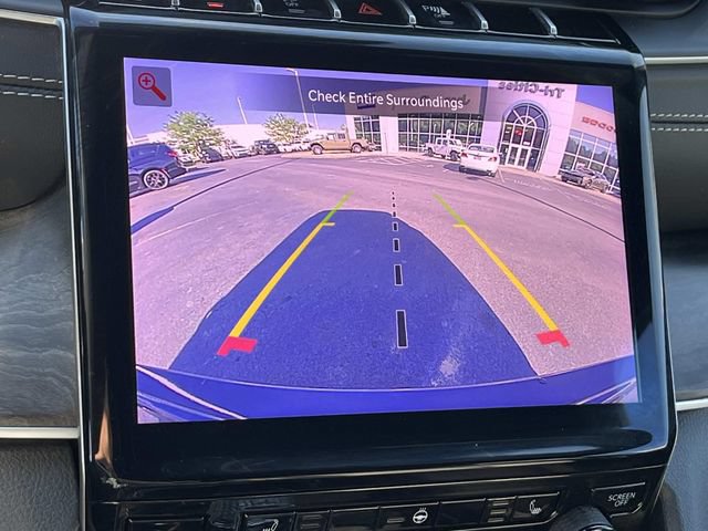 Used 2025 Jeep Grand Cherokee Limited AWD/4WD image 36
