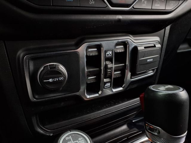 Used 2022 Jeep Wrangler Unlimited Sahara image 13