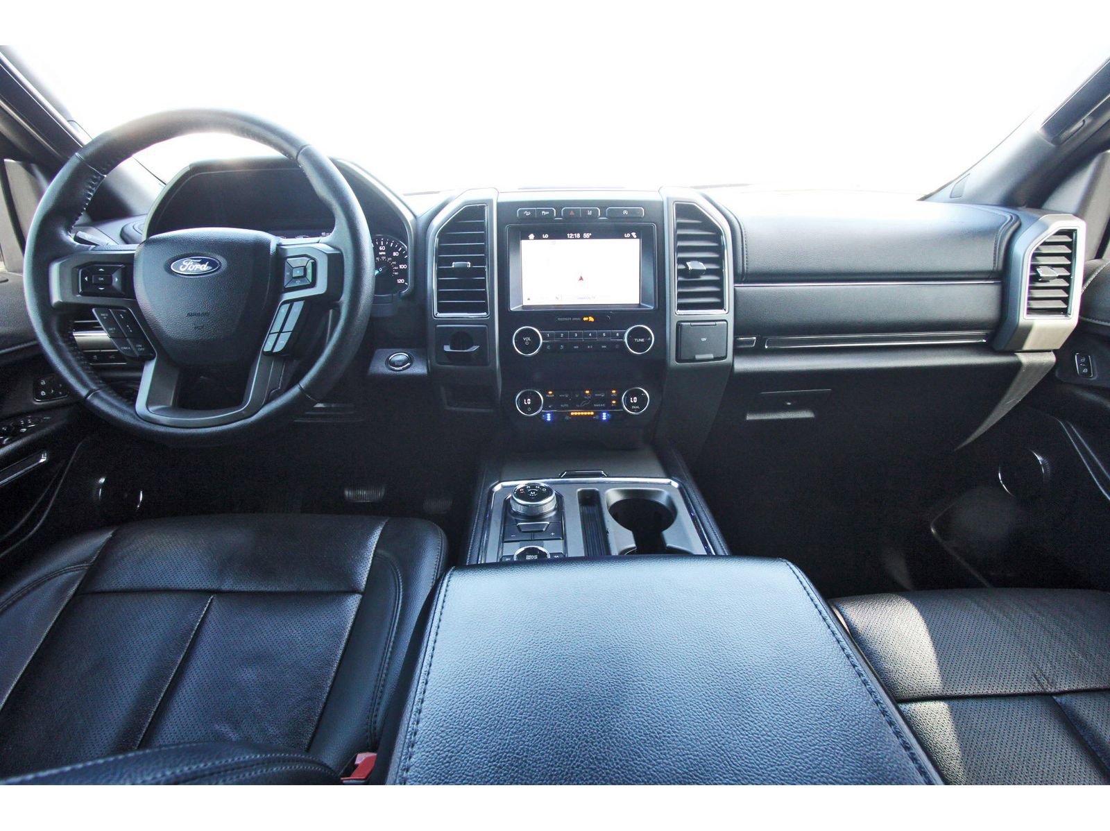 Used 2019 Ford Expedition XLT w/ Equipment Group 202A image 12