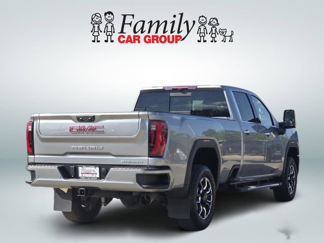 Used 2025 GMC Sierra 3500 Denali AWD/4WD image 4