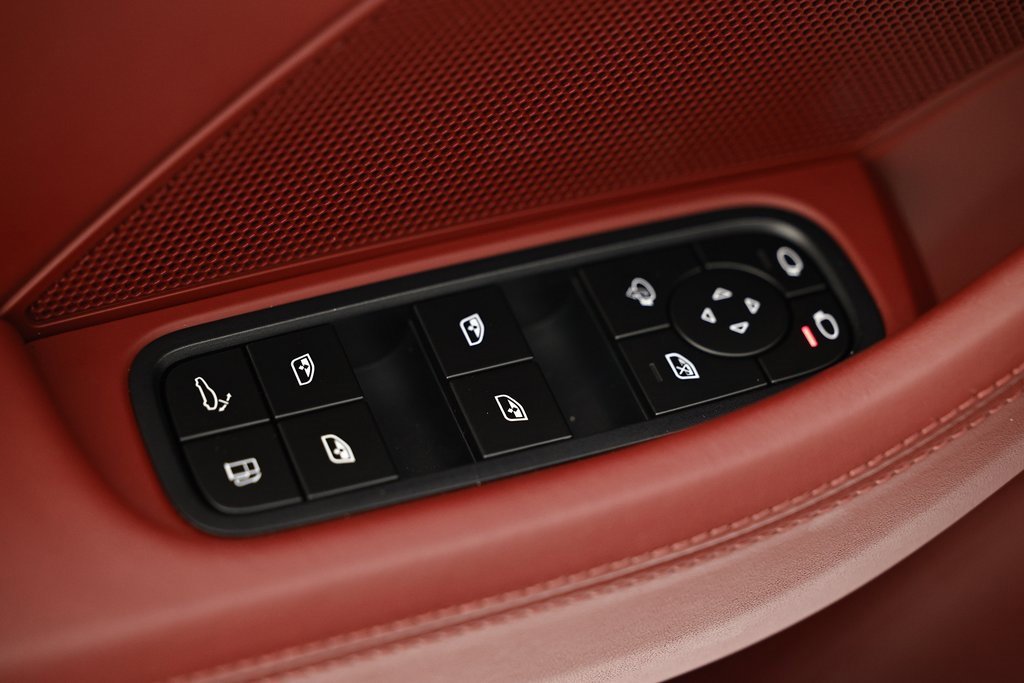 Certified 2023 Porsche Panamera 4S image 20