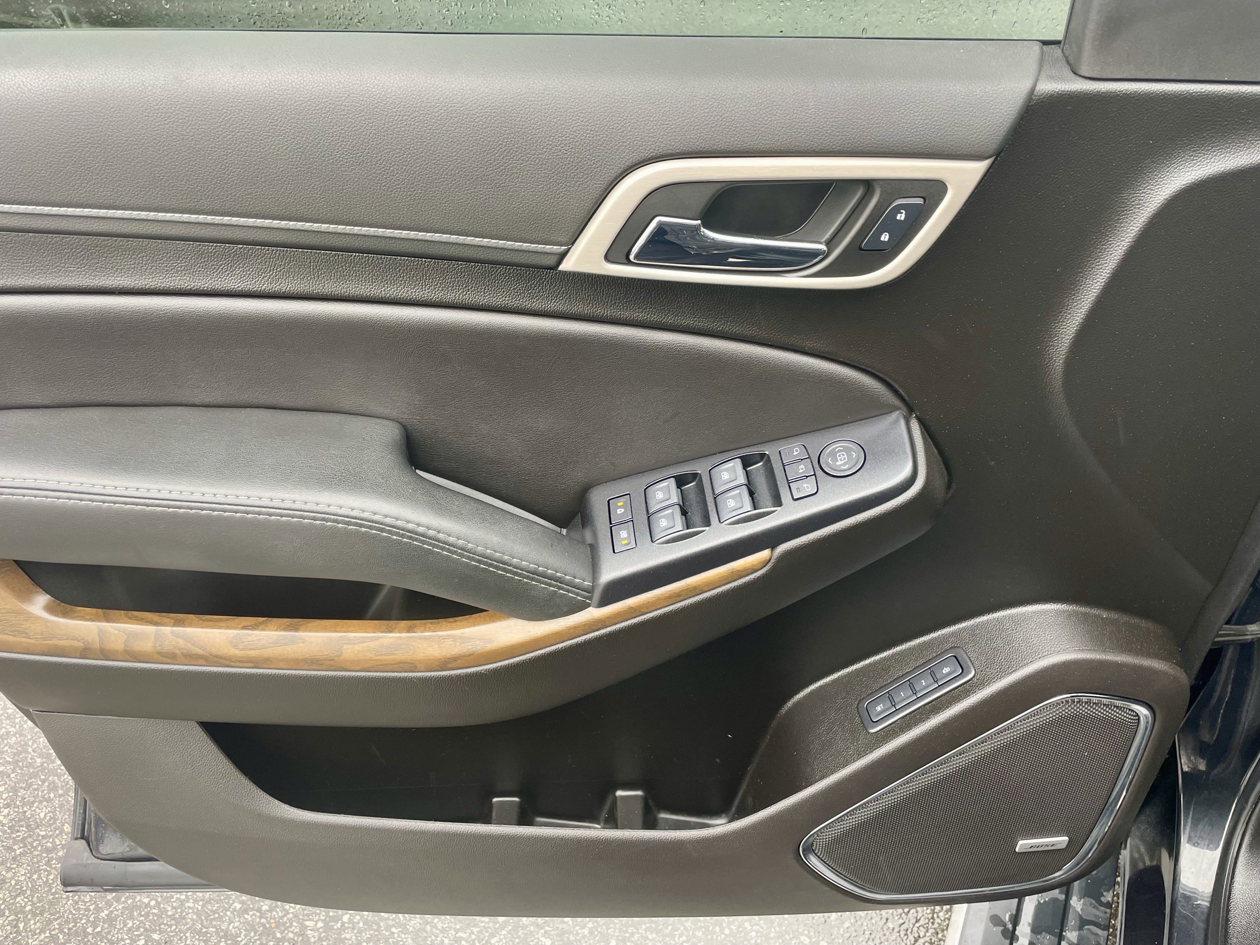 Used 2020 GMC Yukon Denali w/ Open Road Package image 12