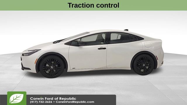 Used 2025 Toyota Prius AWD image 4