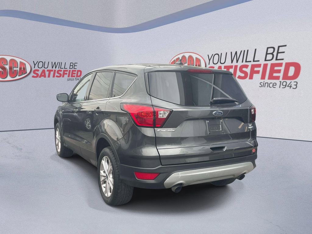 Used 2019 Ford Escape SE image 7