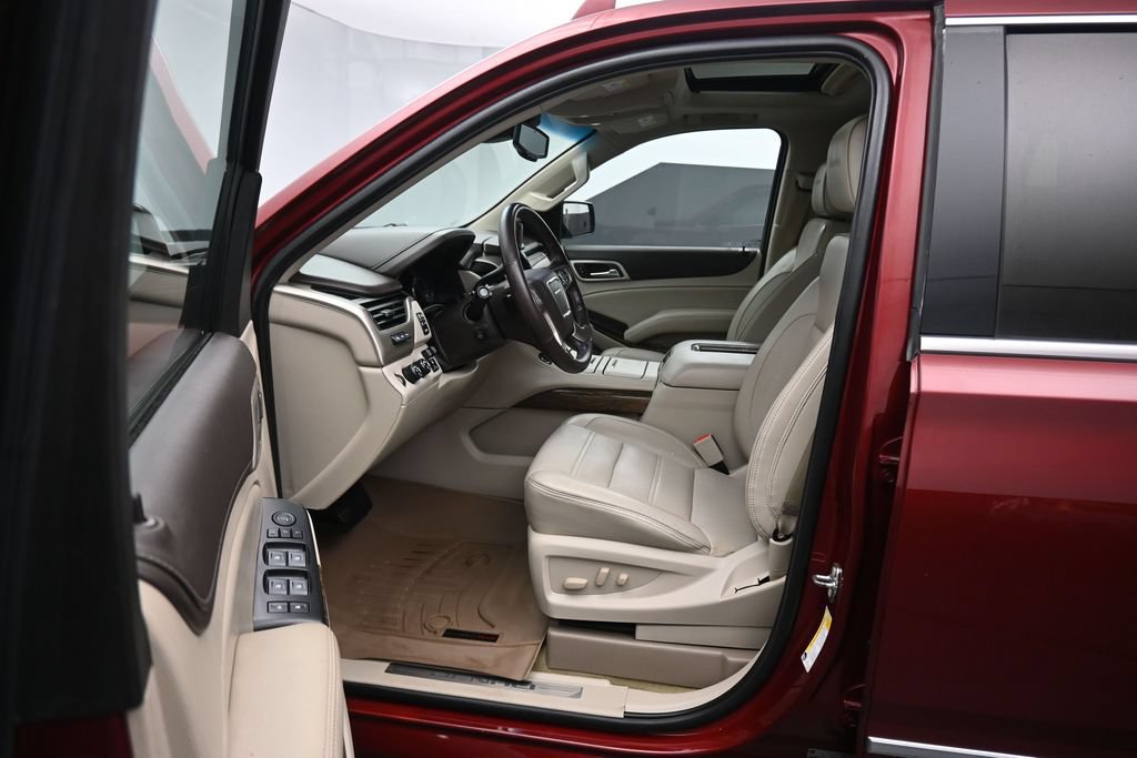 Used 2018 GMC Yukon Denali w/ Denali Ultimate Package AWD/4WD image 12