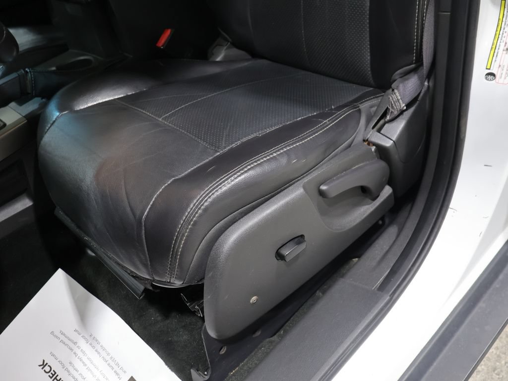 Used 2012 Jeep Liberty Limited Jet w/ Trailer Tow Class III Group AWD/4WD image 12