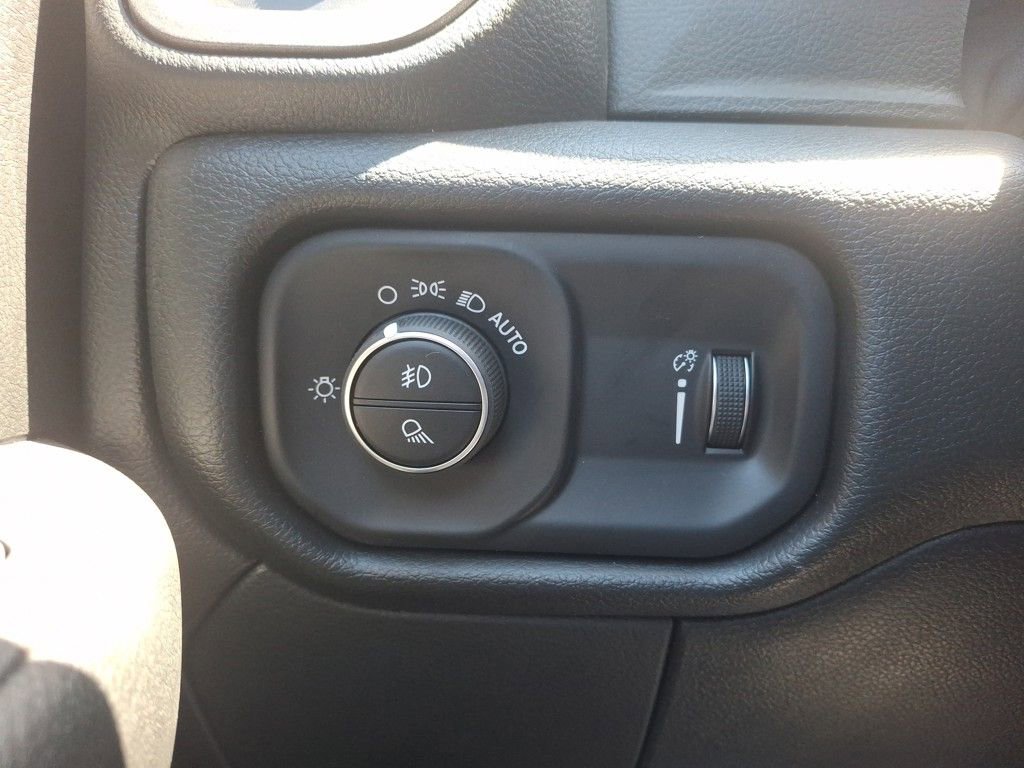 New 2025 RAM 2500 Tradesman image 25