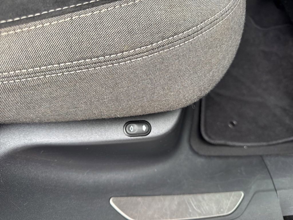 Used 2019 Land Rover Range Rover Velar R-Dynamic HSE image 20