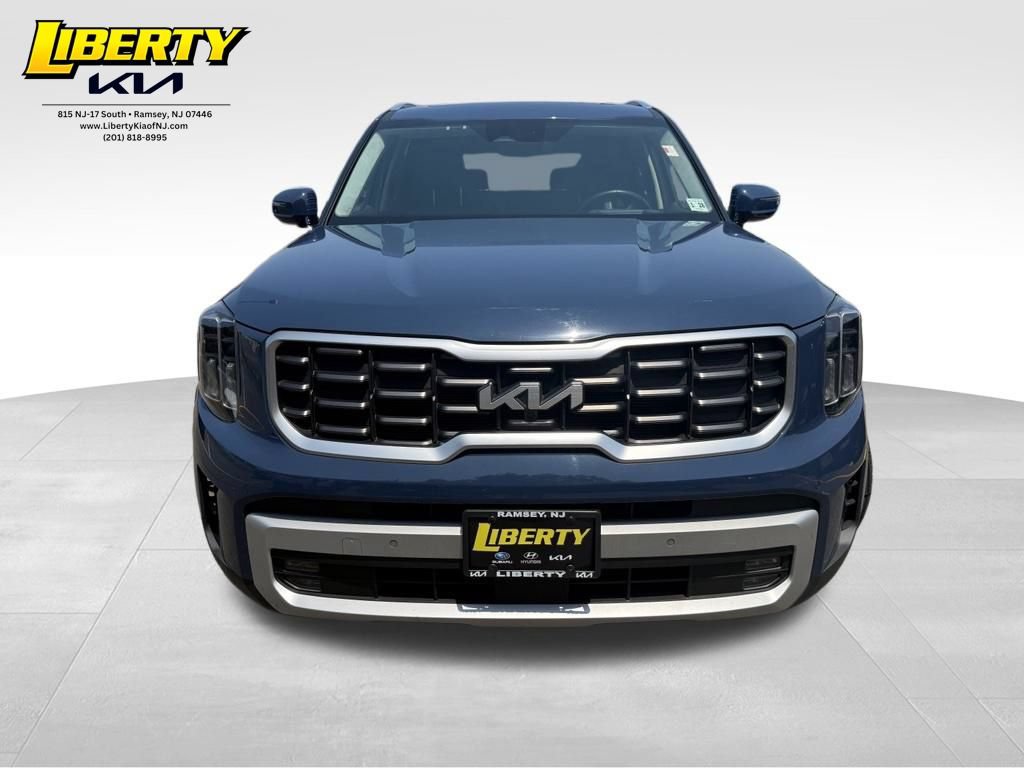 Used 2023 Kia Telluride SX Prestige AWD/4WD image 2
