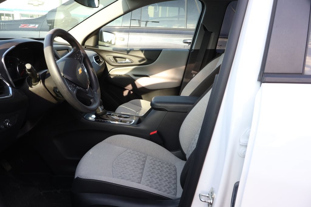 Used 2024 Chevrolet Equinox LS w/ LS Convenience Package FWD image 10