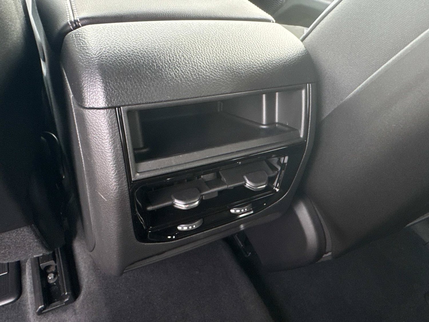 New 2027 Jeep Grand Cherokee Laredo X AWD/4WD image 20