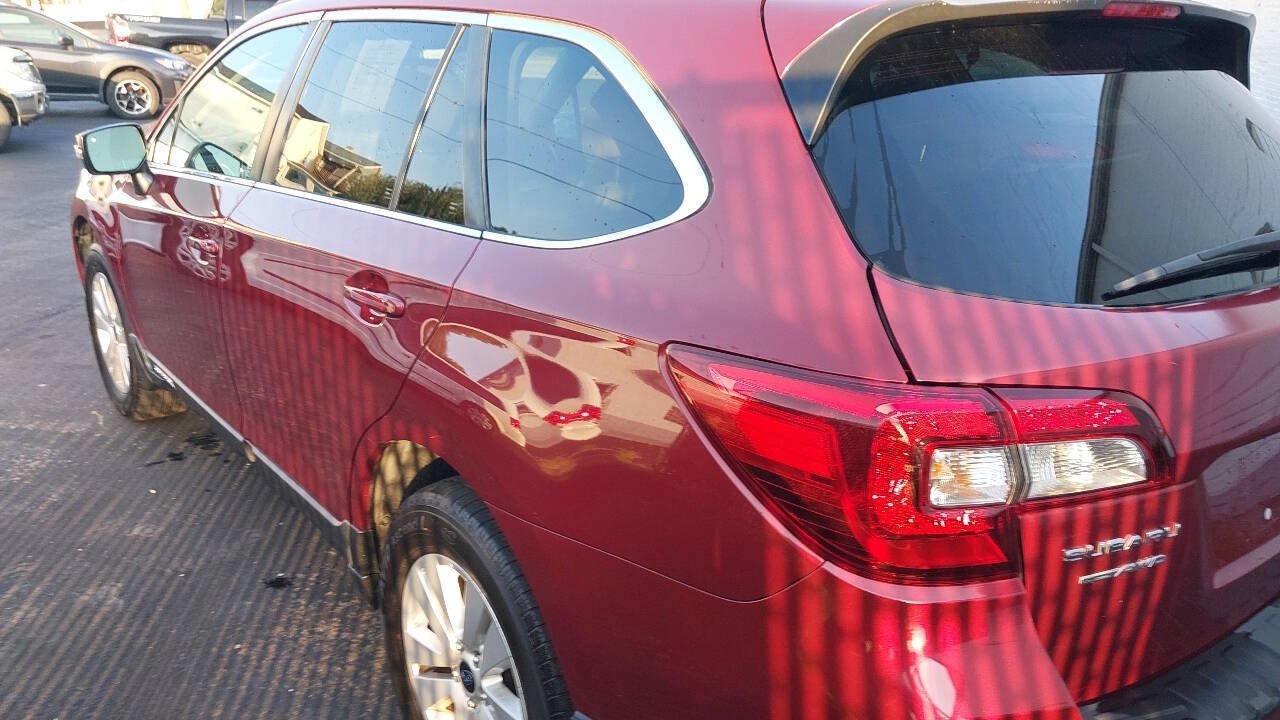 Used 2017 Subaru Outback 2.5i Premium AWD/4WD image 21