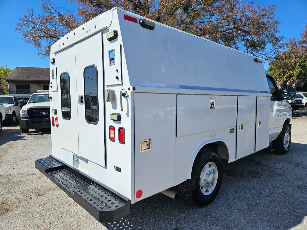 Used 2012 Ford E-350 and Econoline 350 Super Duty w/ PWR Locks & Windows Group image 4