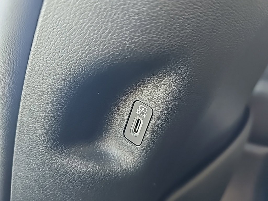 New 2026 Hyundai Ioniq 9 Limited image 40