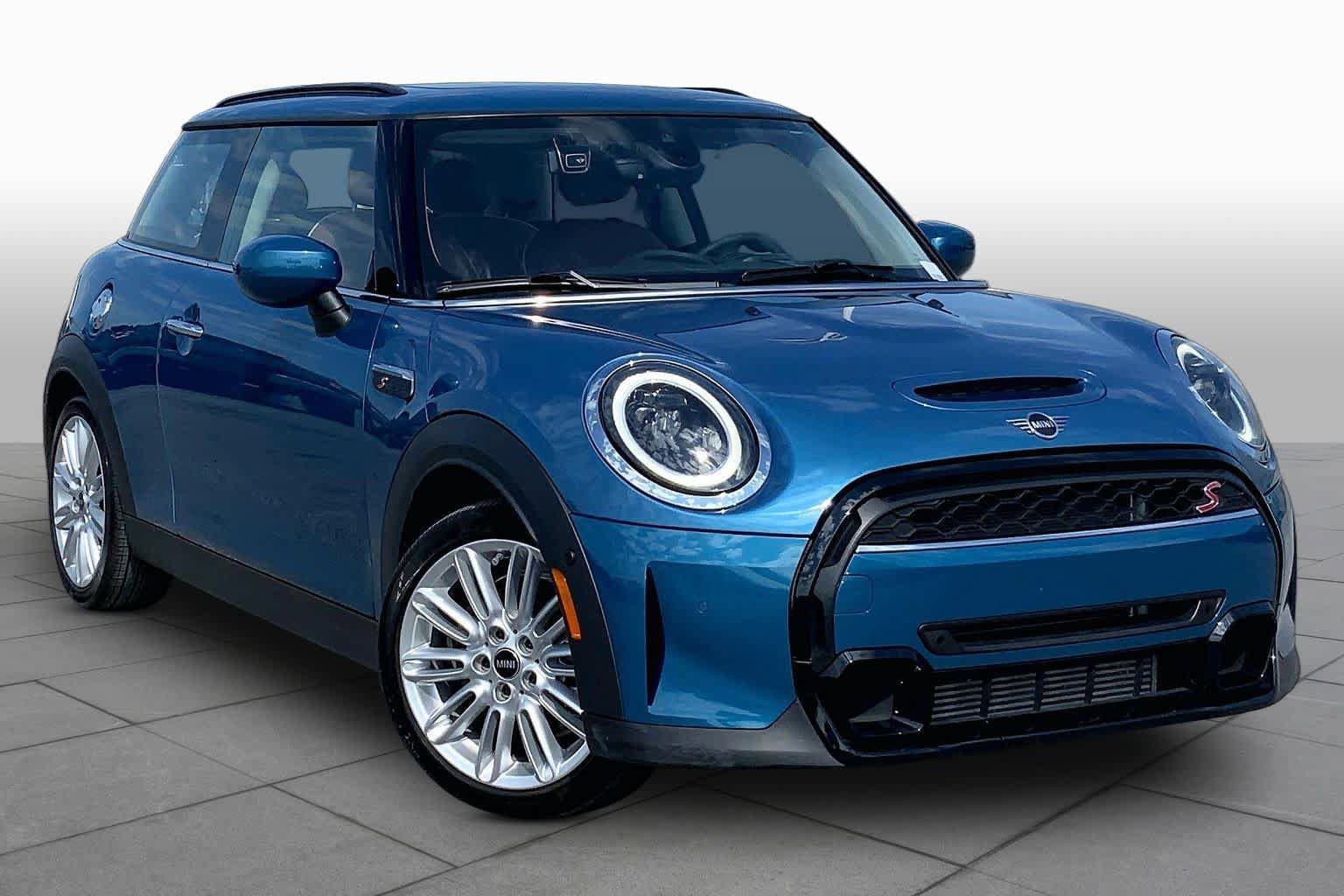 Used 2024 MINI Cooper S FWD image 3