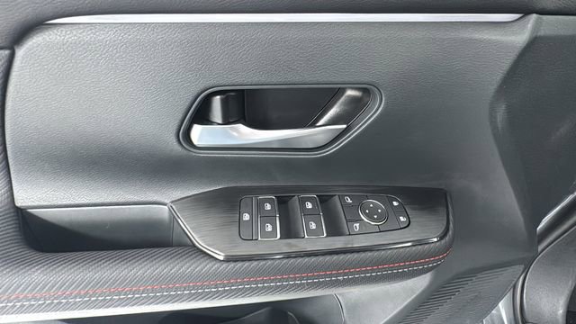 New 2026 Nissan Kicks SR w/ Cold Weather Package image 19
